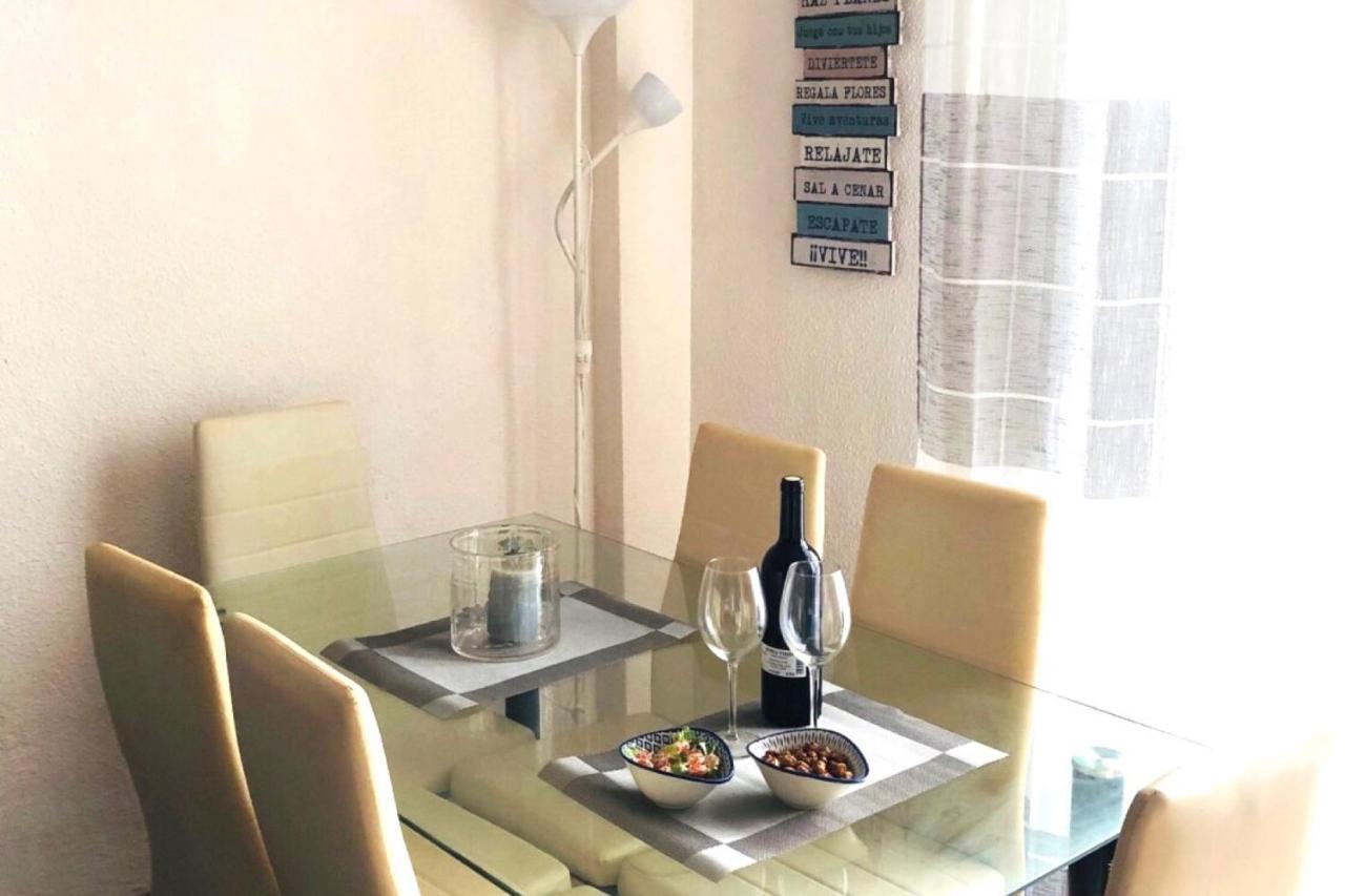 Apartment With Pool & Balcony Less Than 10Min Walk To La Mata Beach! Torrevieja Exteriér fotografie