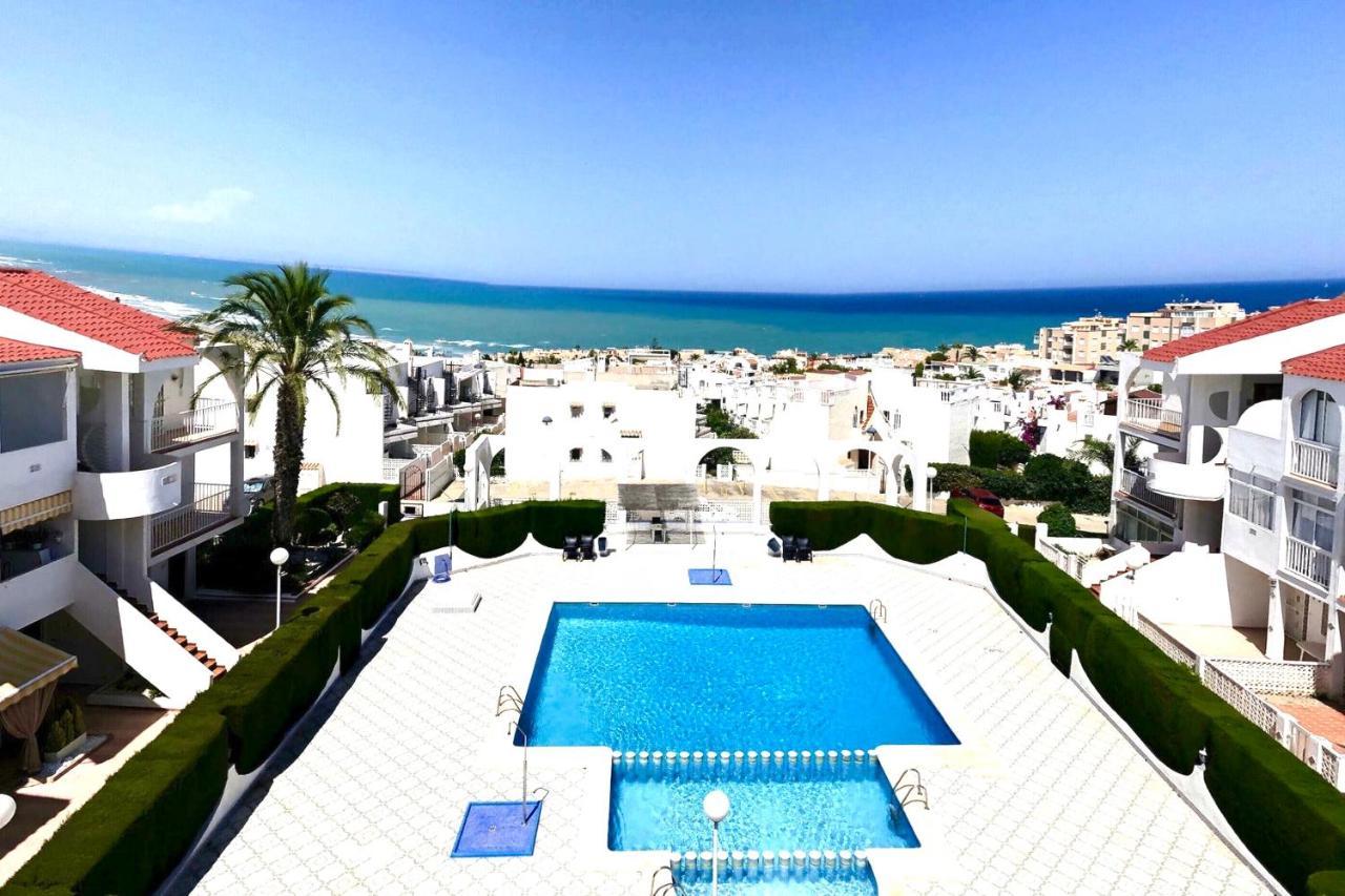 Apartment With Pool & Balcony Less Than 10Min Walk To La Mata Beach! Torrevieja Exteriér fotografie